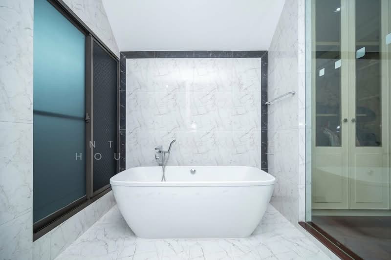 Mantana Lake Watcharapol, Bangkok, Sukhaphiban 5 Road, O-Ngoen, Sai Mai, Bangkok, 5 Bedrooms, 397 sqm, Single Detached House For Sale, by NTG Property House Co.,Ltd., 500324641 - DDproperty.com
