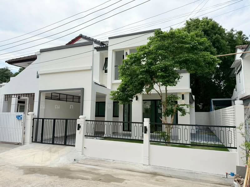 หมู่บ้านรัตนาวลัย วิภาวดีรังสิต 39, Bangkok, วิภาวดีรังสิต 39, Si Khan, Don Mueang, Bangkok, 3 Bedrooms, 120 sqm, Semi-Detached House (Twin House) For Sale, by ปุณณภา นารานนทชัย, 500324646 - DDproperty.com