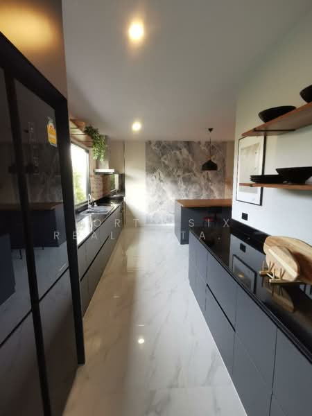 Column Bangkok, Bangkok, 23/5 Soi Sukhumvit 16, Khlong Toei, Bangkok, 6 Bedrooms, 366 sqm, Condo For Rent, by Forty-Six Real Estate Group, 500324657 - DDproperty.com