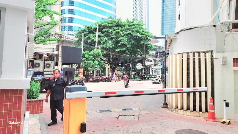 Citi Smart Sukhumvit 18, Bangkok, 366 Soi Sukhumvit 18, Sukhumvit Road, Khlong Toei, Bangkok, 2 Bedrooms, 78 sqm, Condo For Sale, by Thanatsorn Hongmanop, 500324675 - DDproperty.com