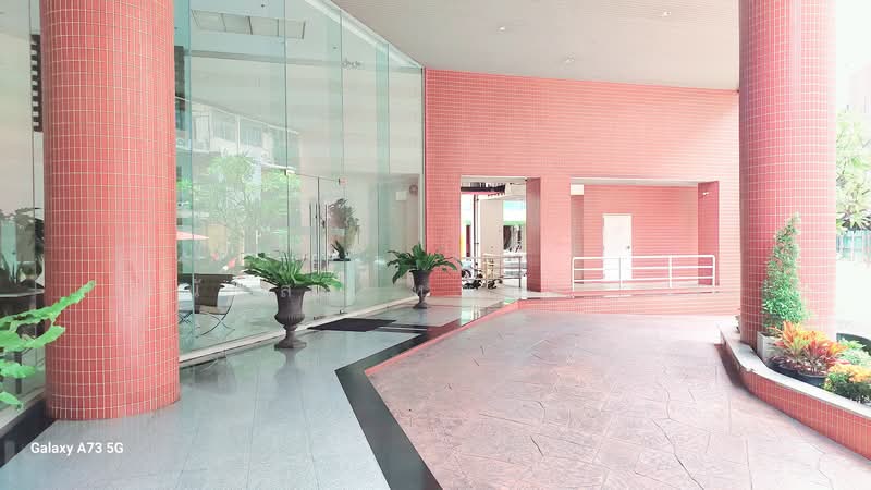 Citi Smart Sukhumvit 18, Bangkok, 366 Soi Sukhumvit 18, Sukhumvit Road, Khlong Toei, Bangkok, 2 Bedrooms, 78 sqm, Condo For Sale, by Thanatsorn Hongmanop, 500324675 - DDproperty.com