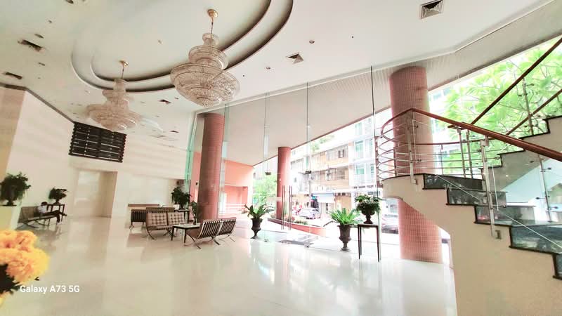 Citi Smart Sukhumvit 18, Bangkok, 366 Soi Sukhumvit 18, Sukhumvit Road, Khlong Toei, Bangkok, 2 Bedrooms, 78 sqm, Condo For Sale, by Thanatsorn Hongmanop, 500324675 - DDproperty.com