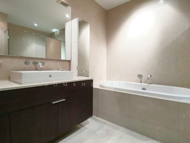 The Madison, Bangkok, Sukhumvit 41, Khlong Tan Nua, Watthana, Bangkok, 2 Bedrooms, 115 sqm, Condo For Rent, by Sherwan Jomkhamsing, 500324715 - DDproperty.com