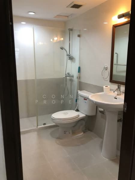 Royal Castle Sukhumvit, Bangkok, 30 Soi Sukhumvit 39, Khlongtoei Nua, Watthana, Bangkok, 3 Bedrooms, 120 sqm, Condo For Rent, by Connex Property, 500324796 - DDproperty.com