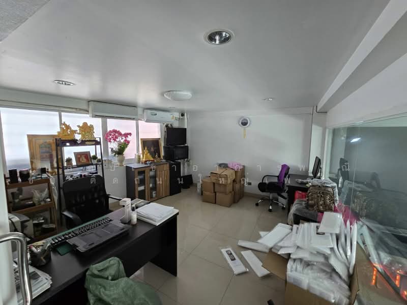 Commercial Building for SALE on Main Phetkasem Road 116, Nong Khaem, Bangkok, Nong Kang Plu, Nong Khaem, Bangkok, 1 Bedroom, 400 sqm, Townhouse For Rent, by คุณริช, 500324829 - DDproperty.com