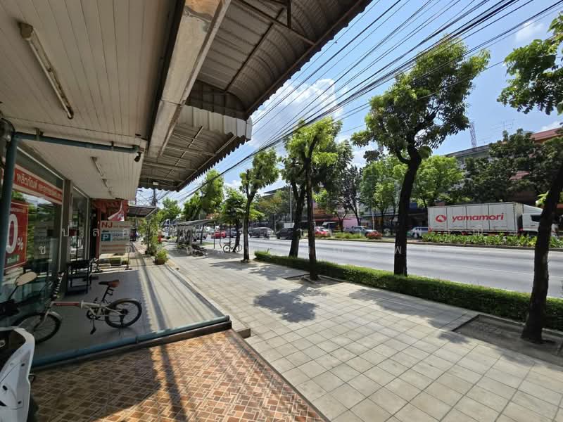 Commercial Building for SALE on Main Phetkasem Road 116, Nong Khaem, Bangkok, Nong Kang Plu, Nong Khaem, Bangkok, 1 Bedroom, 400 sqm, Townhouse For Rent, by คุณริช, 500324829 - DDproperty.com