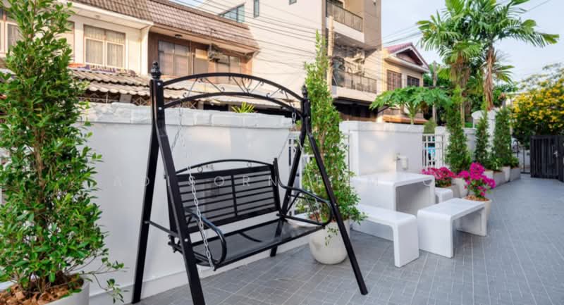 ทาวน์เฮ้าส์ 6-ห้องนอน, กรุงเทพ, จอมพล, จตุจักร, กรุงเทพ, 300 ตร.ม., ทาวน์เฮ้าส์ ให้เช่า, โดย Adisorn Eamso, 500324899 - DDproperty.com