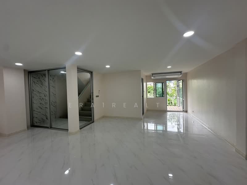 Ladprao, Bangkok, ลาดพร้าว80 ทะลุห้วยขวาง เหม่งจ๋าย เลียบทางด่วน, Lat Phrao, Bangkok, 3 Bedrooms, 325 sqm, Townhouse For Rent, by ERA1REALTY, 500324911 - DDproperty.com