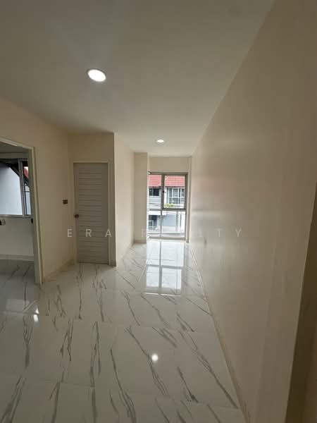 Ladprao, Bangkok, ลาดพร้าว80 ทะลุห้วยขวาง เหม่งจ๋าย เลียบทางด่วน, Lat Phrao, Bangkok, 3 Bedrooms, 325 sqm, Townhouse For Rent, by ERA1REALTY, 500324911 - DDproperty.com