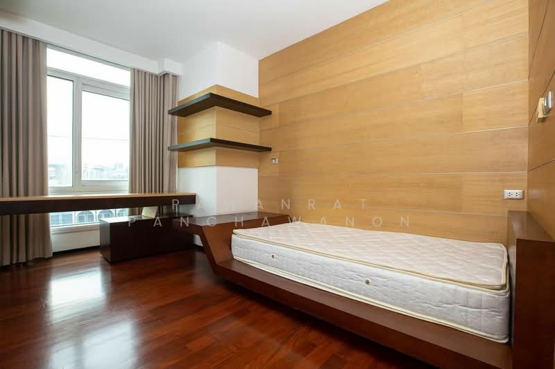 The Height, Bangkok, Soi Sukhumvit 55, Khlong Tan Nua, Watthana, Bangkok, 2 Bedrooms, 141 sqm, Condo For Rent, by Pawanrat Panchawanon, 500324919 - DDproperty.com