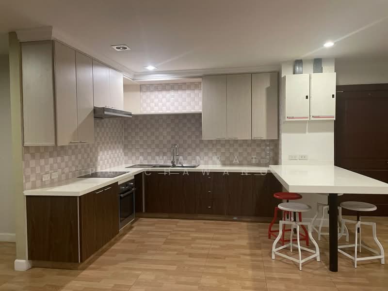 Cross Creek, Bangkok, Soi Ekkamai 10, Intersection 2, Phra Kanong Nua, Watthana, Bangkok, 3 Bedrooms, 200 sqm, Condo For Rent, by Pawanrat Panchawanon, 500324926 - DDproperty.com