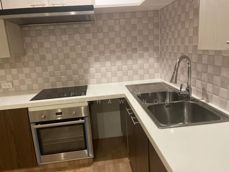 Cross Creek, Bangkok, Soi Ekkamai 10, Intersection 2, Phra Kanong Nua, Watthana, Bangkok, 3 Bedrooms, 200 sqm, Condo For Rent, by Pawanrat Panchawanon, 500324926 - DDproperty.com