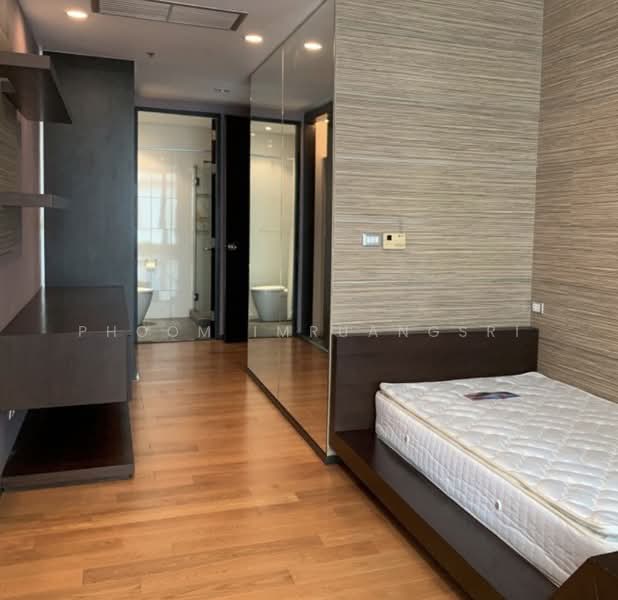 The Height, Bangkok, Soi Sukhumvit 55, Khlong Tan Nua, Watthana, Bangkok, 2 Bedrooms, 141 sqm, Condo For Rent, by Phoom Imruangsri, 500324946 - DDproperty.com