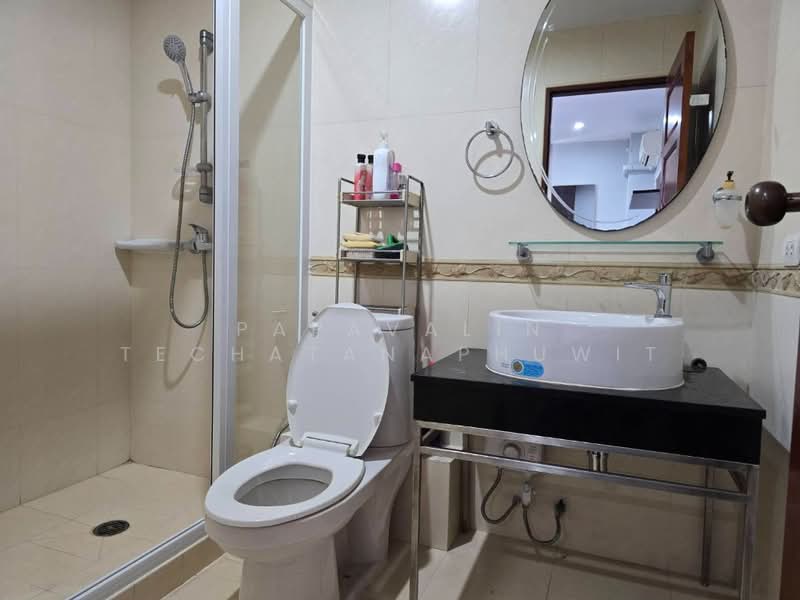 Baan Klang Krung Resort (Ratchada 7), Bangkok, 7 Ratchadaphisek Road, Din Daeng, Bangkok, 1 Bedroom, 52 sqm, Condo For Sale, by Pitchocha Kiatsinpon, 500324992 - DDproperty.com