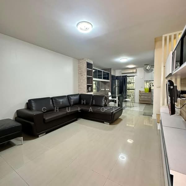 Town Plus Kaset - Nawamin, Bangkok, Klong Lamcheak Road, Nuan Chan, Bueng Kum, Bangkok, 3 Bedrooms, 300 sqm, Townhouse For Sale, by Itthiwat Chulaolan, 500325004 - DDproperty.com