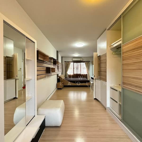 Town Plus Kaset - Nawamin, Bangkok, Klong Lamcheak Road, Nuan Chan, Bueng Kum, Bangkok, 3 Bedrooms, 300 sqm, Townhouse For Sale, by Itthiwat Chulaolan, 500325004 - DDproperty.com