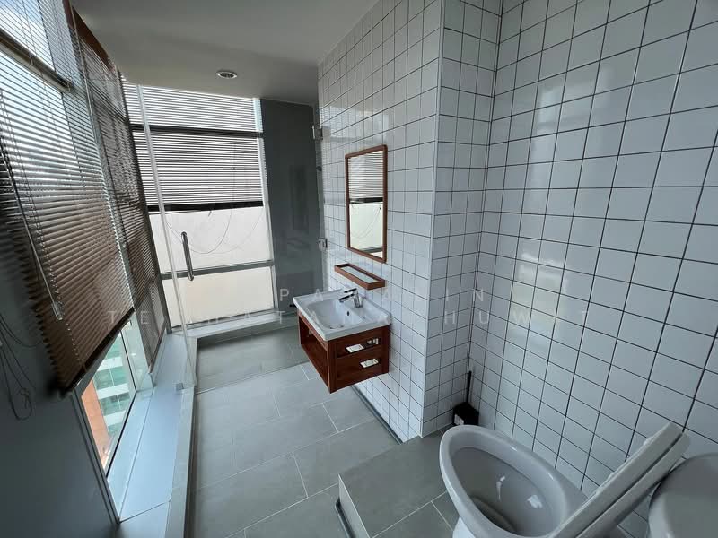 Baan Sathorn Chao Phraya, Bangkok, 931 Charoen Nakhon 15 A Alley, Khlong Ton Sai, Khlong San, Bangkok, 2 Bedrooms, 80 sqm, Condo For Sale, by Papavalin Techatanaphuwit, 500325079 - DDproperty.com