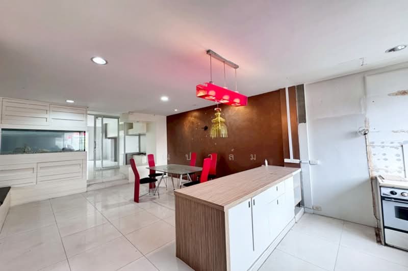 บ้านสวนเกษมสุวรรณ, Bangkok, Phra Kanong, Khlong Toei, Bangkok, 6 Bedrooms, 200 sqm, Townhouse For Rent, by คุณปาล์ม, 500325126 - DDproperty.com