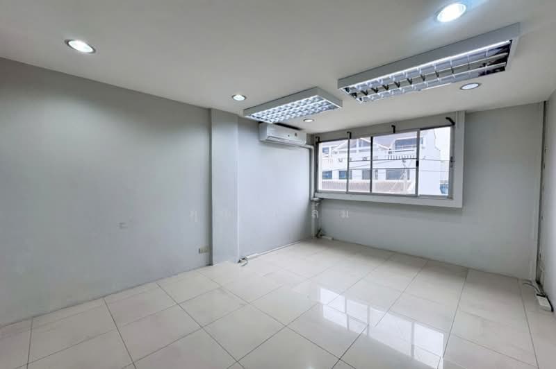 บ้านสวนเกษมสุวรรณ, Bangkok, Phra Kanong, Khlong Toei, Bangkok, 6 Bedrooms, 200 sqm, Townhouse For Rent, by คุณปาล์ม, 500325126 - DDproperty.com