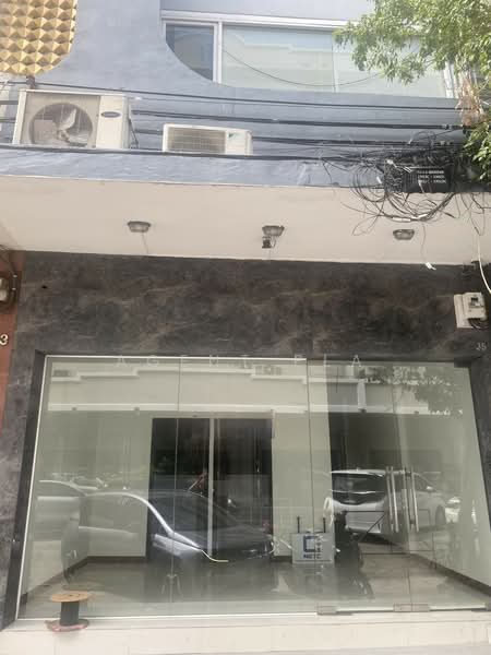 4-Story Commercial Building for Rent in Silom Area, Near BTS Surasak (SPSAD3998), Bangkok, Suriyawong, Bang Rak, Bangkok, , 240 sqm, Shophouse For Rent, by Agent Pla, 500325171 - DDproperty.com