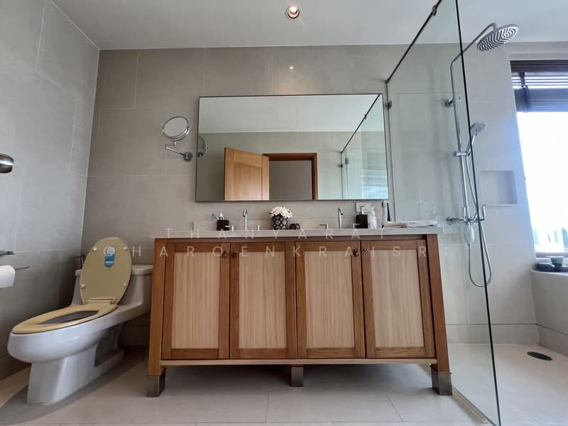 The Emporio Place, Bangkok, 93 Soi Sukhumvit 24, Sukhumvit Road, Khong Tan, Khlong Toei, Bangkok, 2 Bedrooms, 108 sqm, Condo For Sale, by Thanyarat Charoenkraisri, 500325192 - DDproperty.com