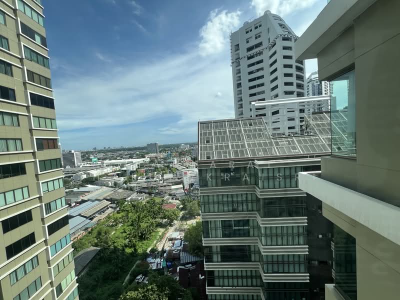 The Emporio Place, Bangkok, 93 Soi Sukhumvit 24, Sukhumvit Road, Khong Tan, Khlong Toei, Bangkok, 2 Bedrooms, 108 sqm, Condo For Sale, by Thanyarat Charoenkraisri, 500325192 - DDproperty.com
