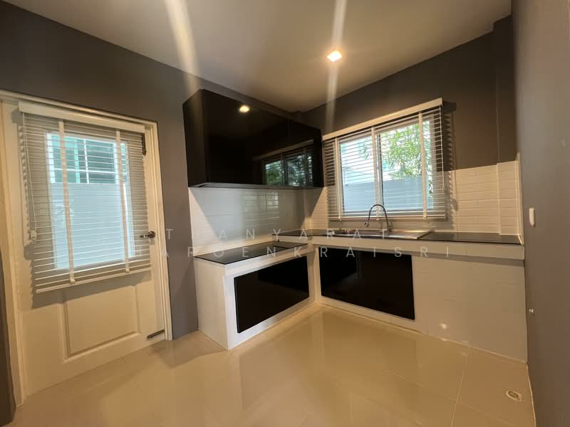 Vararom Premium Watcharapol-Chatu Chot, Bangkok, Chatuchot Road, O-Ngoen, Sai Mai, Bangkok, 3 Bedrooms, 150 sqm, Single Detached House For Sale, by Thanyarat Charoenkraisri, 500325247 - DDproperty.com