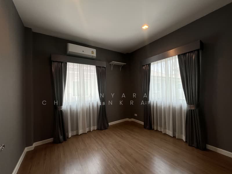 Vararom Premium Watcharapol-Chatu Chot, Bangkok, Chatuchot Road, O-Ngoen, Sai Mai, Bangkok, 3 Bedrooms, 150 sqm, Single Detached House For Sale, by Thanyarat Charoenkraisri, 500325247 - DDproperty.com