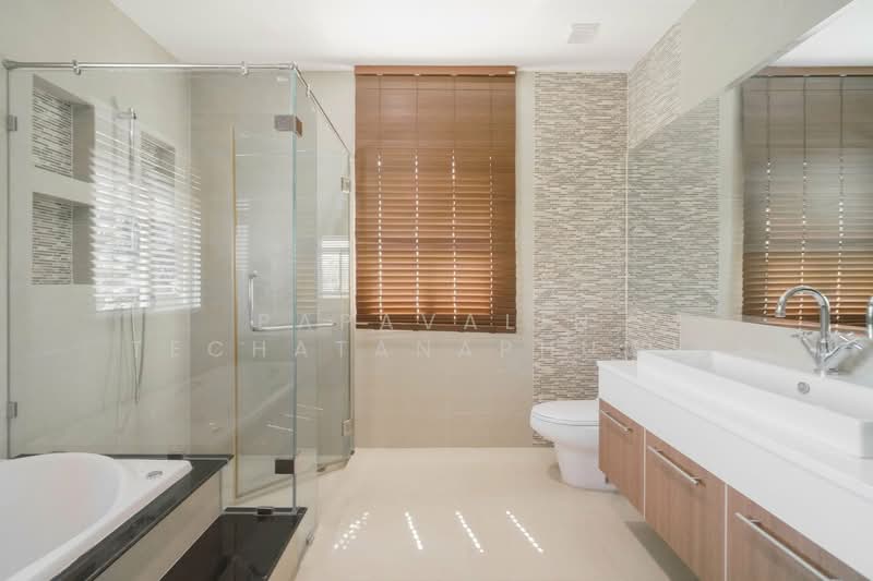 Bangkok Boulevard Rama 9-Srinakarin, Bangkok, Krungthep Kreetha Road, Saphan Sung, Bangkok, 5 Bedrooms, 500 sqm, Single Detached House For Rent, by Papavalin Techatanaphuwit, 500325252 - DDproperty.com
