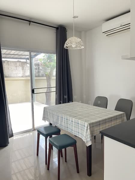 The Emerald Garden & Sport Club, Nonthaburi, Ratchaphruek Road, Bang Phlap, Pak Kret, Nonthaburi, 3 Bedrooms, 240 sqm, Single Detached House For Rent, by วรัทยา สีหนาทสกุล, 500325268 - DDproperty.com
