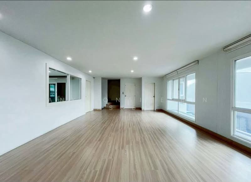The Terminal Suvarnabhumi, Samut Prakan, กิ่งแก้ว, Rachathewa, Bang Plee, Samut Prakan, , 365 sqm, Shophouse For Sale, by BANKLIONAIRE BLN ASSET, 500325290 - DDproperty.com