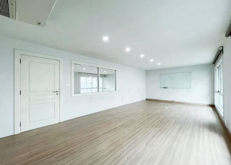 The Terminal Suvarnabhumi, Samut Prakan, กิ่งแก้ว, Rachathewa, Bang Plee, Samut Prakan, , 365 sqm, Shophouse For Sale, by BANKLIONAIRE BLN ASSET, 500325290 - DDproperty.com
