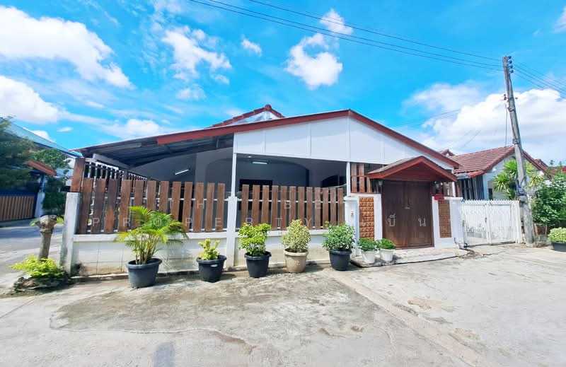 บ้านเดี่ยวหนองปลิง นครสวรรค์, Nakhon Sawan, Nong Pling, Muang Nakhon Sawan, Nakhon Sawan, 3 Bedrooms, 100 sqm, Single Detached House For Sale, by The Best Property เบ็นซ์, 500325294 - DDproperty.com