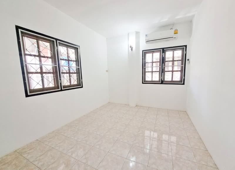 บ้านเดี่ยวหนองปลิง นครสวรรค์, Nakhon Sawan, Nong Pling, Muang Nakhon Sawan, Nakhon Sawan, 3 Bedrooms, 100 sqm, Single Detached House For Sale, by The Best Property เบ็นซ์, 500325294 - DDproperty.com