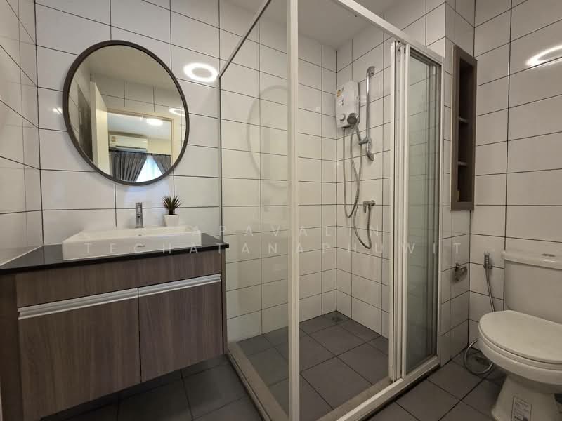 Chapter One ECO Ratchada-Huaikwang, Bangkok, Pracha Uthit Road, Huai Khwang, Bangkok, 1 Bedroom, 30 sqm, Condo For Sale, by Papavalin Techatanaphuwit, 500325366 - DDproperty.com