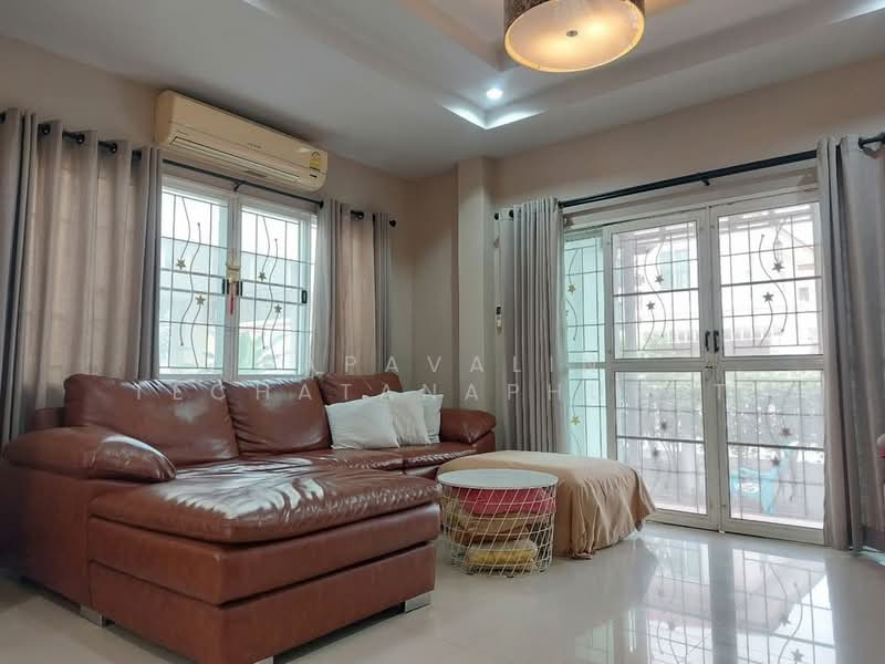 บ้าน 3-ห้องนอน, กรุงเทพ, มีนบุรี, กรุงเทพ, 180 ตร.ม., บ้านเดี่ยว ขาย, โดย Papavalin Techatanaphuwit, 500325374 - DDproperty.com