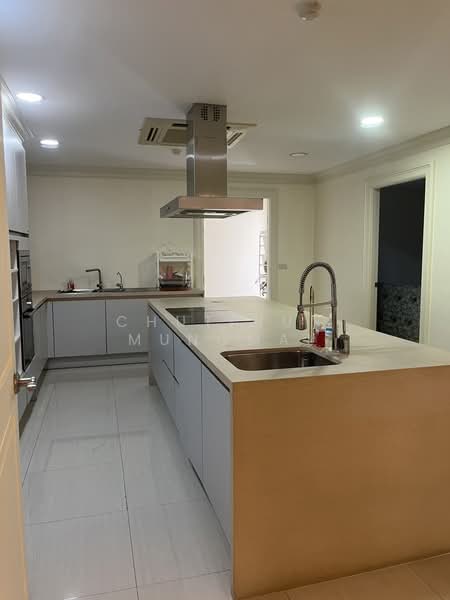 For Rent: 5-Storey Standalone Office in Thonglor 5 Minute from BTS, Bangkok, Khlong Tan Nua, Watthana, Bangkok, , 900 sqm, Office Space For Rent, by Chutinun Mungmai, 500325384 - DDproperty.com