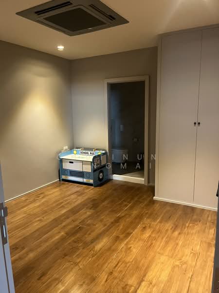 For Rent: 5-Storey Standalone Office in Thonglor 5 Minute from BTS, กรุงเทพ, คลองตันเหนือ, วัฒนา, กรุงเทพ, 900 ตร.ม., สำนักงาน ให้เช่า, โดย Chutinun Mungmai, 500325384 - DDproperty.com