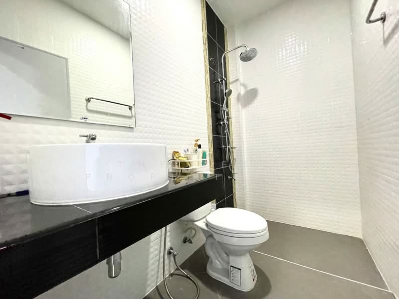 หมู่บ้านเดอะเบสท์วิลเลจ ชลบุรี (The Best Village), Chon Buri (Pattaya), Nong Ri, Muang Chon Buri, Chon Buri (Pattaya), 3 Bedrooms, 100 sqm, Townhouse For Sale, by The Best Property นุ้ย, 500325393 - DDproperty.com