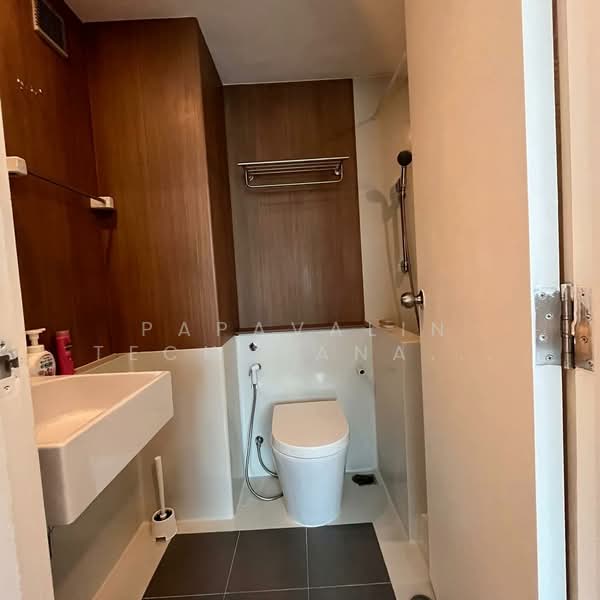 Blossom Condo @ Sathorn-Charoenrat, Bangkok, Charoen Rat Road, Thung Wat Don, Sathon, Bangkok, 2 Bedrooms, 62 sqm, Condo For Rent, by Papavalin Techatanaphuwit, 500325452 - DDproperty.com
