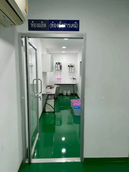 เซ้งกิจการโรงงานผลิตเครื่องสำอาง พร้อมห้องแลปและแบรนด์ครบ เขตบึงกุ่ม กรุงเทพมหานคร (TW07-1326), Bangkok, Nawamin, Bueng Kum, Bangkok, , 110 sqm, Warehouse/Factory For Rent, by ณภัทร พรสิริเมธากุล, 500325491 - DDproperty.com