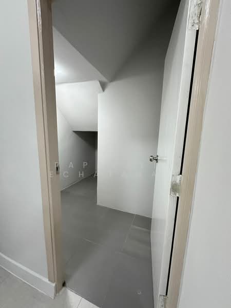 3-BR Townhouse, Bangkok, Prawet, Bangkok, 3 Bedrooms, 147 sqm, Townhouse For Sale, by Papavalin Techatanaphuwit, 500325498 - DDproperty.com