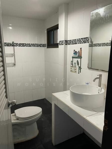 3-BR House, Bangkok, Khlong Chaokhun Sing, Wang Thonglang, Bangkok, 3 Bedrooms, 166 sqm, Single Detached House For Sale, by Supitcha Wongisaraseri, 500325519 - DDproperty.com