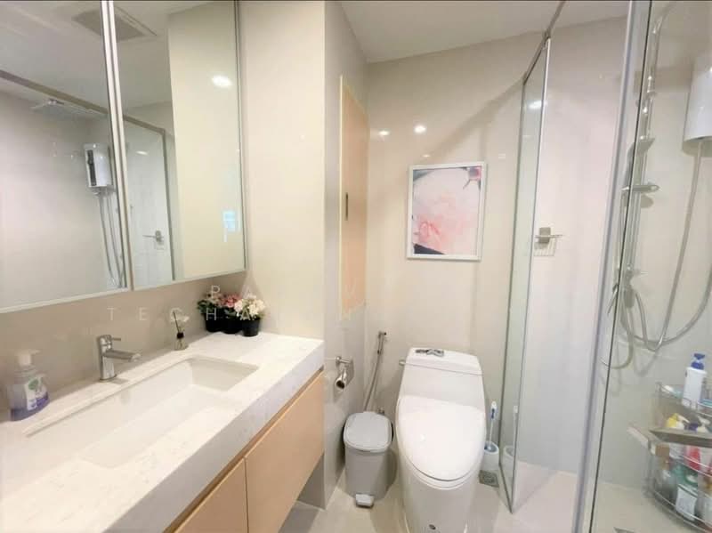 Silom Suite, Bangkok, Soi Sathorn 12, Sathorn Road, Silom, Bang Rak, Bangkok, 3 Bedrooms, 114 sqm, Condo For Sale, by Papavalin Techatanaphuwit, 500325546 - DDproperty.com
