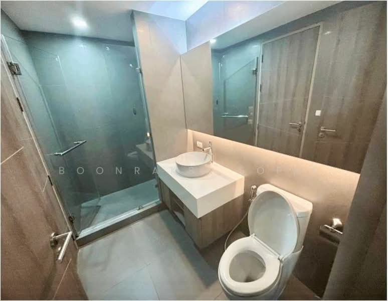 Trapezo Sukhumvit 16, Bangkok, Soi Sukhumvit 16, Khlong Toei, Bangkok, 1 Bedroom, 45 sqm, Condo For Rent, by Boonraksa Sopak, 500325558 - DDproperty.com