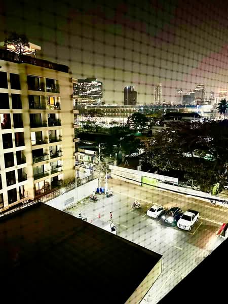 Trapezo Sukhumvit 16, Bangkok, Soi Sukhumvit 16, Khlong Toei, Bangkok, 1 Bedroom, 45 sqm, Condo For Rent, by Boonraksa Sopak, 500325558 - DDproperty.com