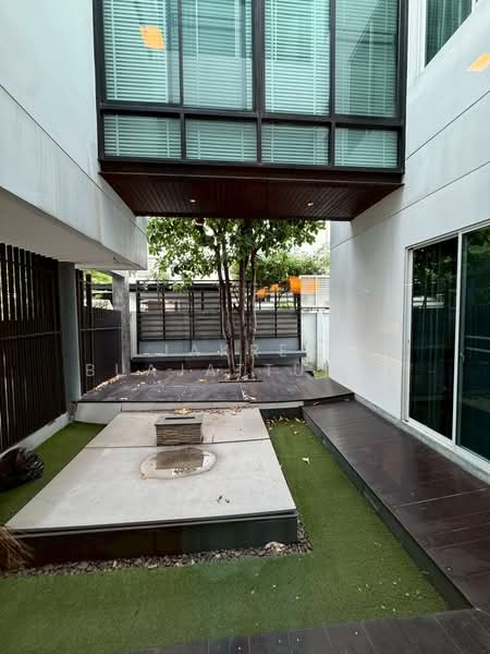 Nirvana Beyond Rama 9-Krungthep Kreetha, Bangkok, Soi Krungthep Kreetha 37, Si Nakharin-Rom Klao Road, Saphan Sung, Bangkok, 3 Bedrooms, 350 sqm, Single Detached House For Rent, by Jakree Buajatturat, 500325638 - DDproperty.com