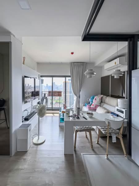 The Tree Pattanakarn-Ekkamai, Bangkok, 89 Phatthanakan Road, Suan Luang, Bangkok, 2 Bedrooms, 56 sqm, Condo For Sale, by Jesadakorn Cohn, 500325639 - DDproperty.com