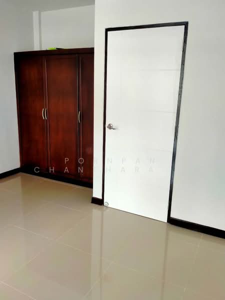 3-BR Townhouse, Bangkok, Nong Bon, Prawet, Bangkok, 3 Bedrooms, 204 sqm, Townhouse For Sale, by Pornpan Chantharakasemchai, 500325682 - DDproperty.com