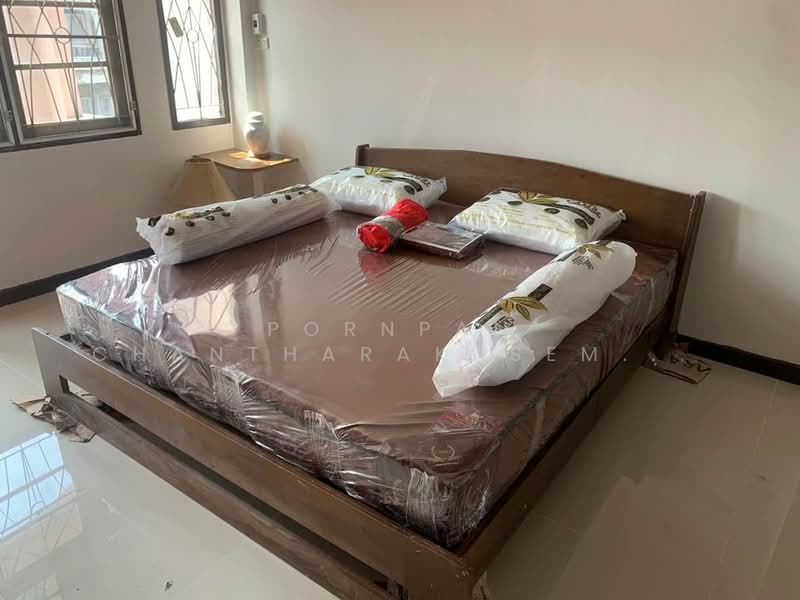 3-BR Townhouse, Bangkok, Nong Bon, Prawet, Bangkok, 3 Bedrooms, 204 sqm, Townhouse For Sale, by Pornpan Chantharakasemchai, 500325682 - DDproperty.com